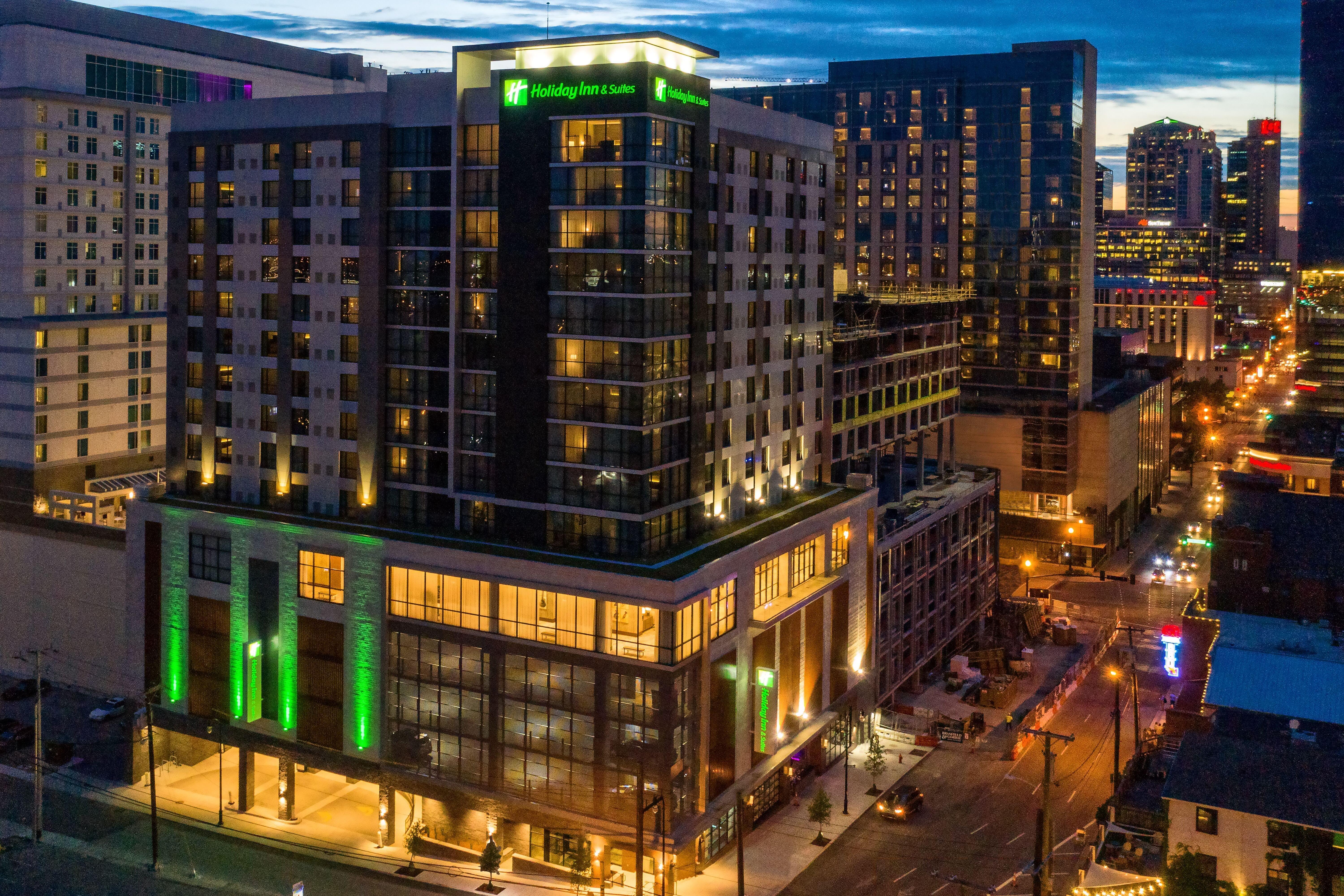 Holiday Inn & Suites Nashville Downtown Broadway Extérieur photo