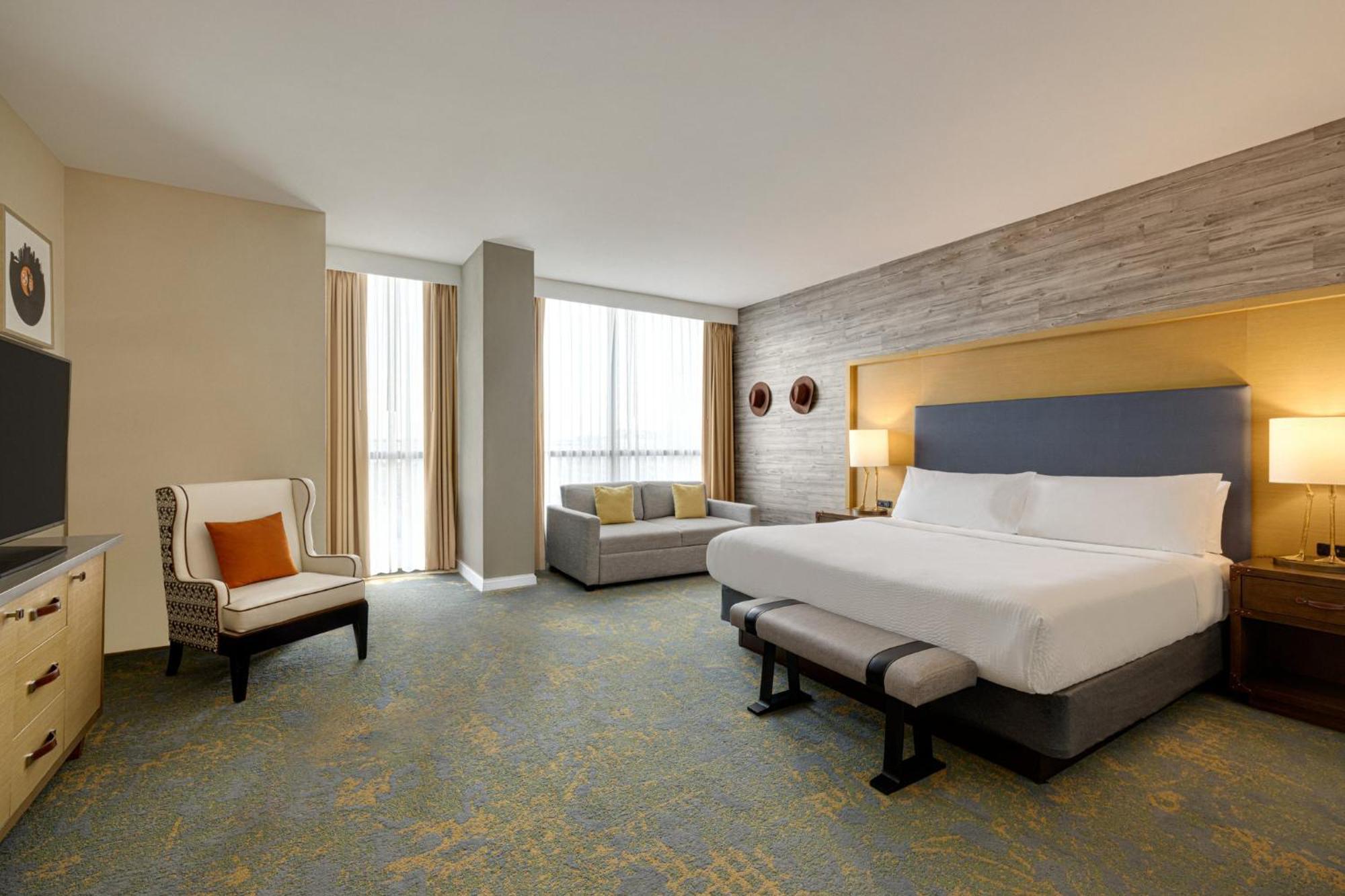 Holiday Inn & Suites Nashville Downtown Broadway Extérieur photo